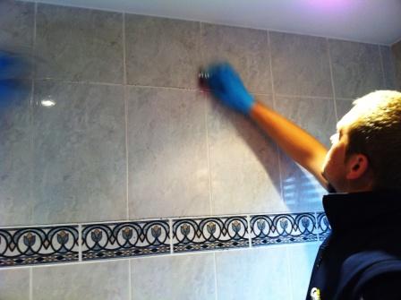 Bathroom Ceramic Tile Cleaning